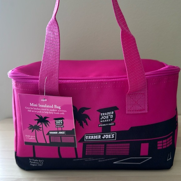 Trader Joe’s Mini Insulated Bag - Picture 1 of 4